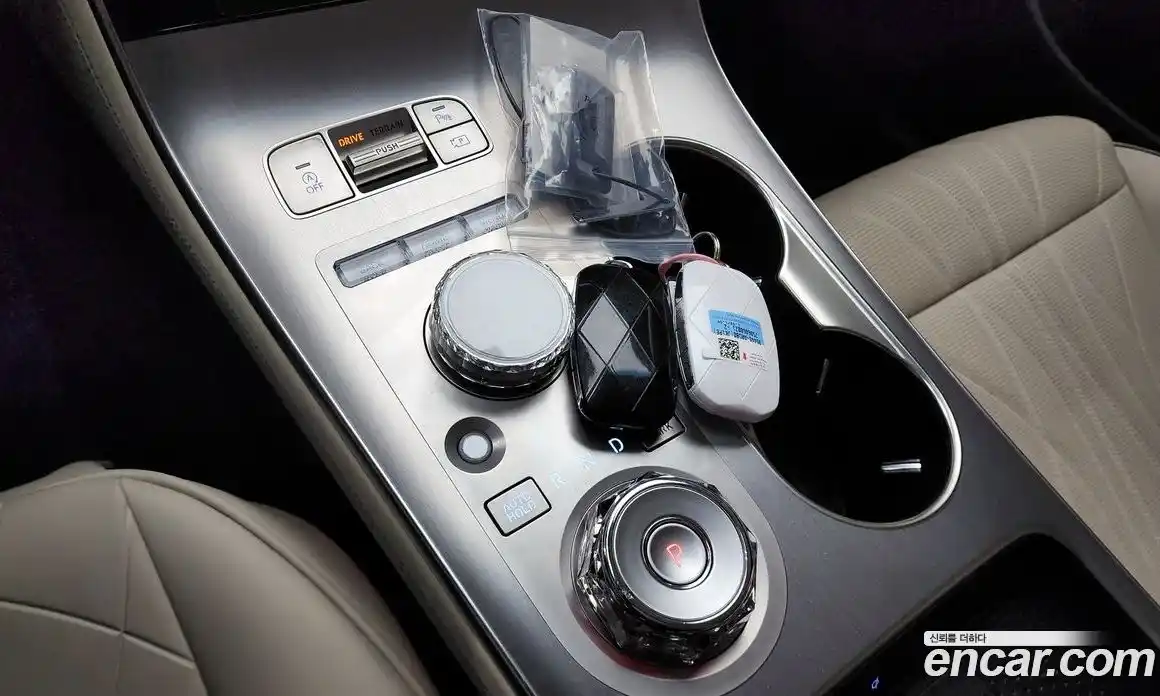 Genesis GV70 2025 2.5 Автомат в Москве № 1289100, фото 9