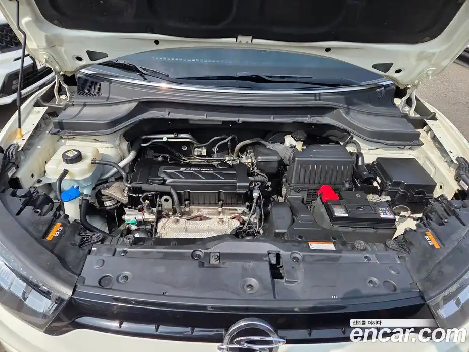 SsangYong TIBOLI 2015 1.6 Автомат в Москве № 1289421, фото 14