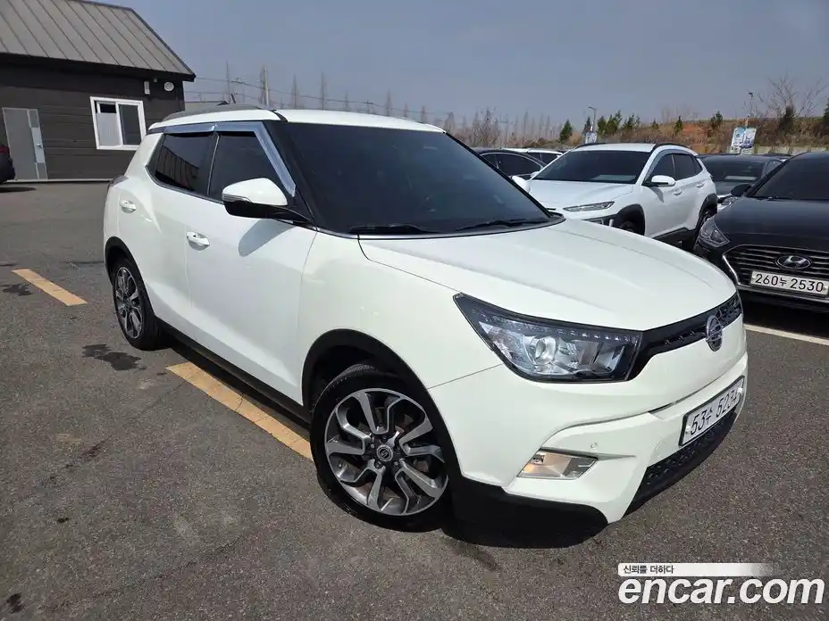 SsangYong TIBOLI 2015 1.6 Автомат в Москве № 1289421, фото 4