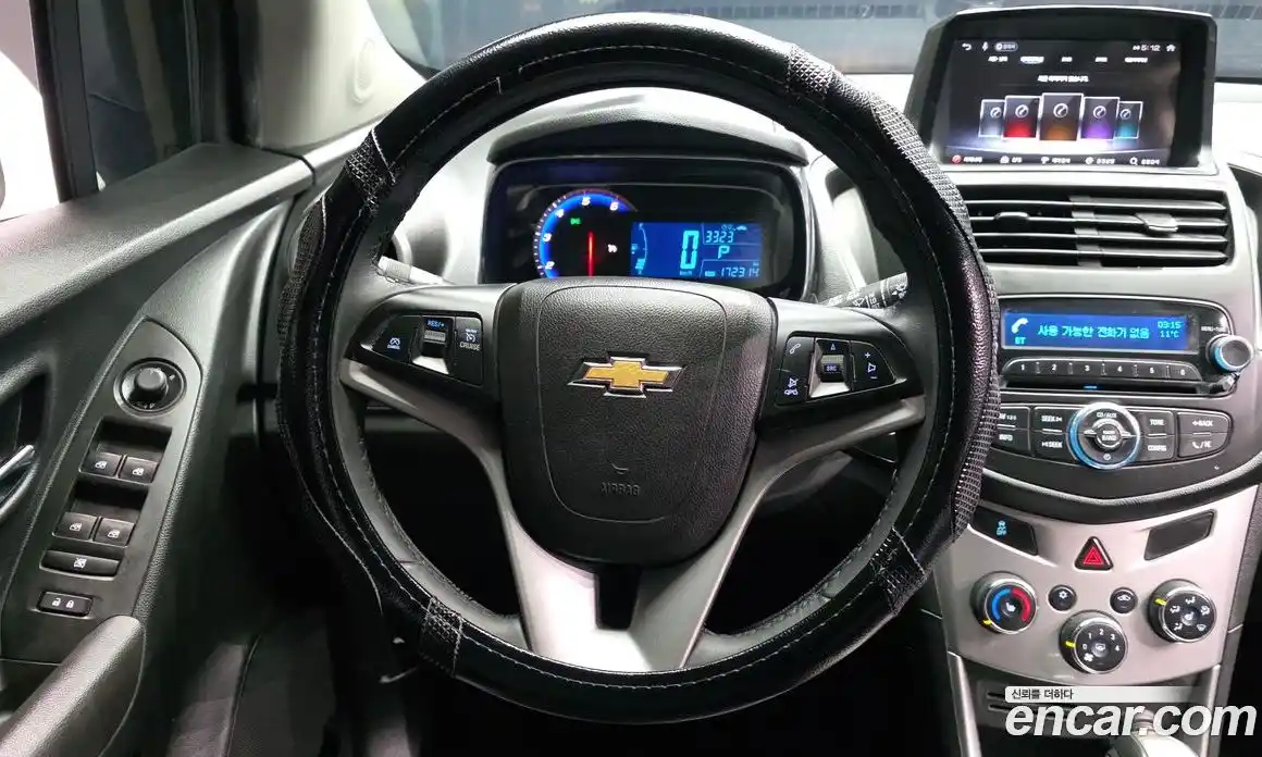 Chevrolet Trax 2015 1.6 Автомат в Москве № 1289988, фото 13