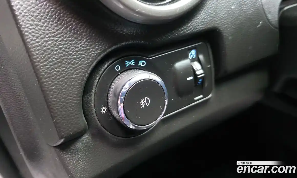 Chevrolet Trax 2015 1.6 Автомат в Москве № 1289988, фото 17