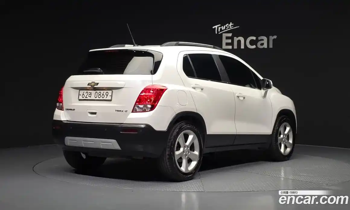 Chevrolet Trax 2015 1.6 Автомат в Москве № 1289988, фото 2