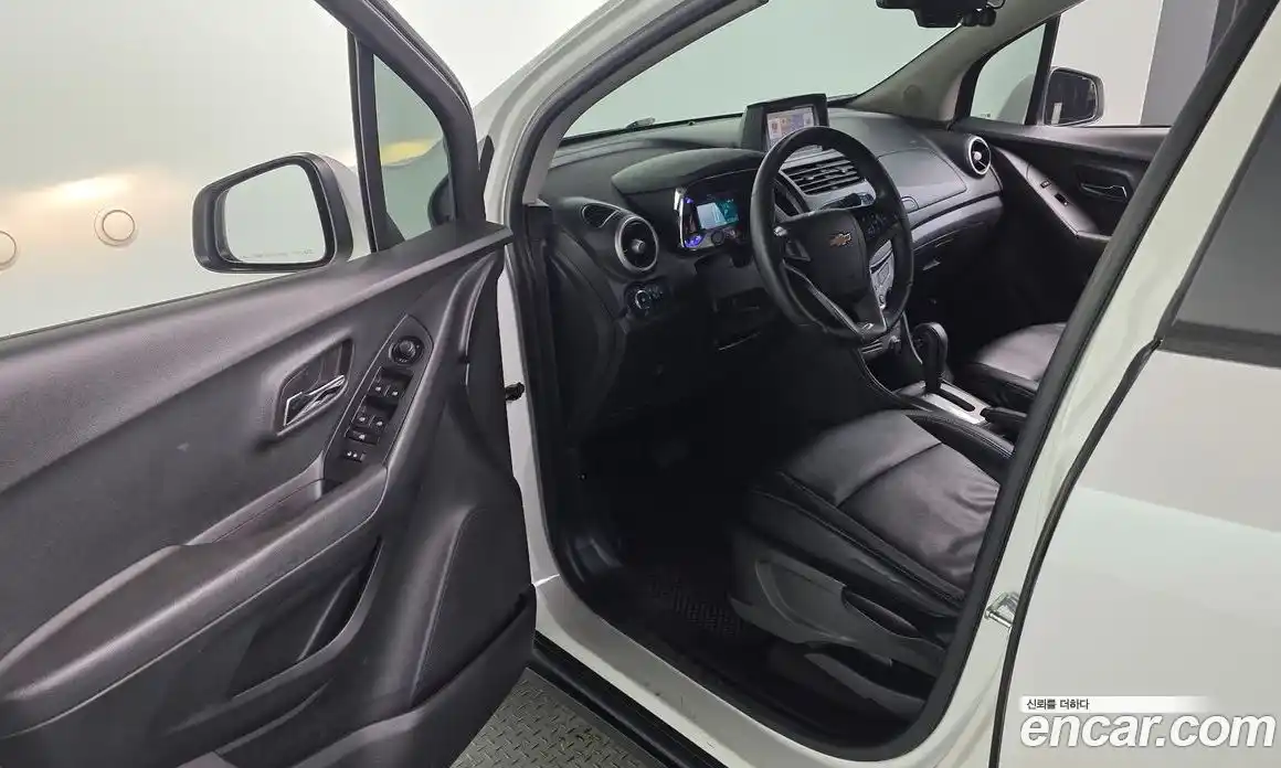 Chevrolet Trax 2013 1.4 Автомат в Москве № 1290068, фото 11