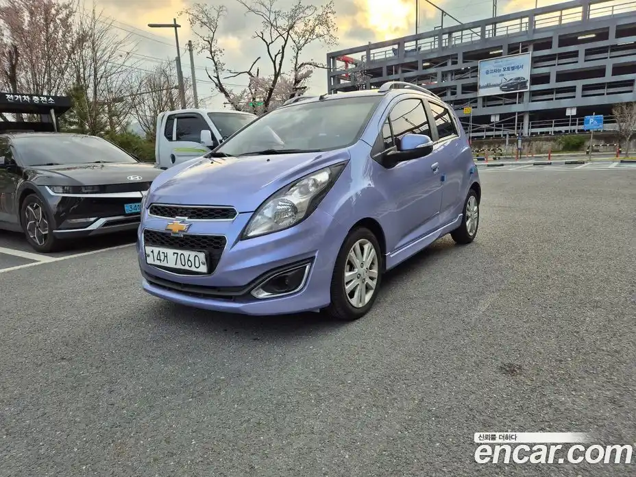 Chevrolet Spark 2015 1.0 Автомат в Москве № 1290202, фото 2