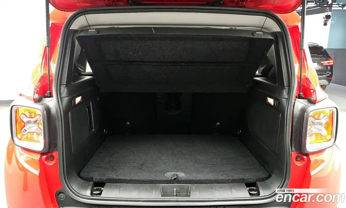 Jeep Renegade 2015 2.0 гидро в Москве № 1290524, фото 20