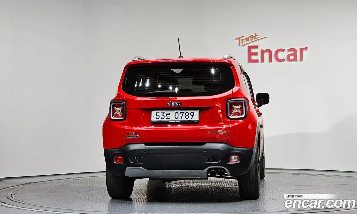 Jeep Renegade 2015 2.0 гидро в Москве № 1290524, фото 4