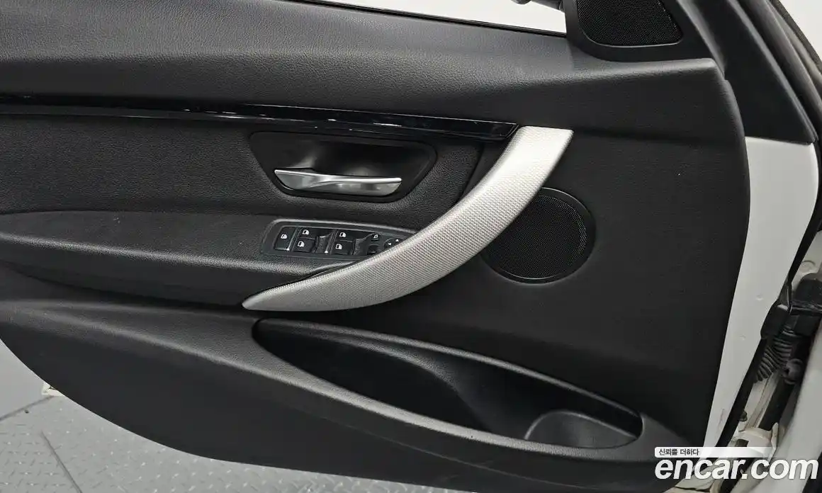 BMW 3-Series 2018 2.0 гидро в Москве № 1290817, фото 17