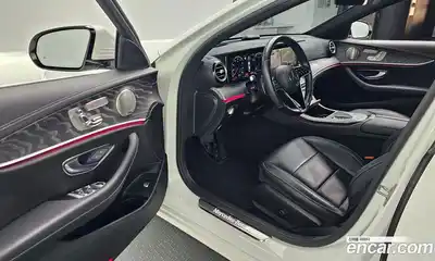 Mercedes-Benz E-Class 2022 2.0 гидро в Москве, миниатюра 11