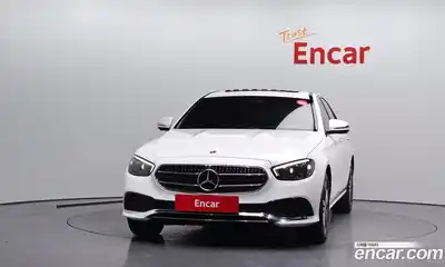 Mercedes-Benz E-Class 2022 2.0 гидро в Москве, миниатюра 3
