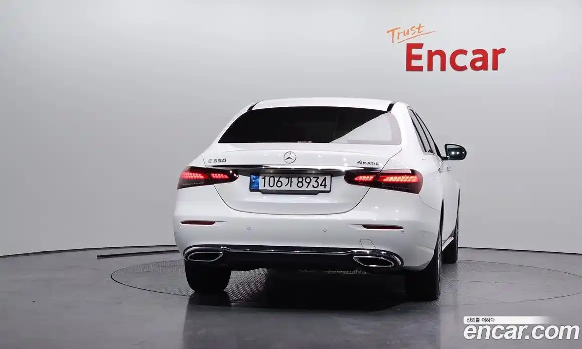 Mercedes-Benz E-Class 2022 2.0 гидро в Москве, фото 4