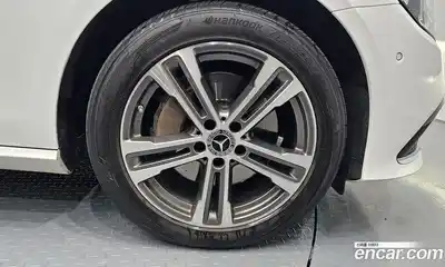Mercedes-Benz E-Class 2022 2.0 гидро в Москве, миниатюра 5
