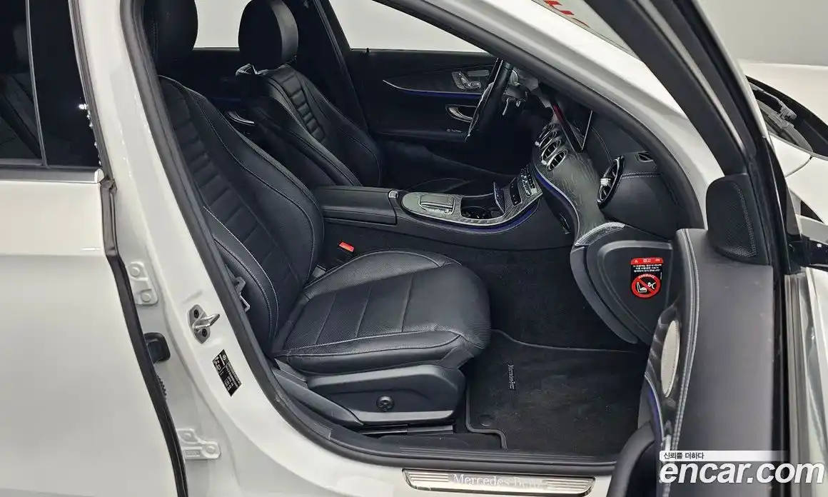 Mercedes-Benz E-Class 2022 2.0 гидро в Москве, фото 10