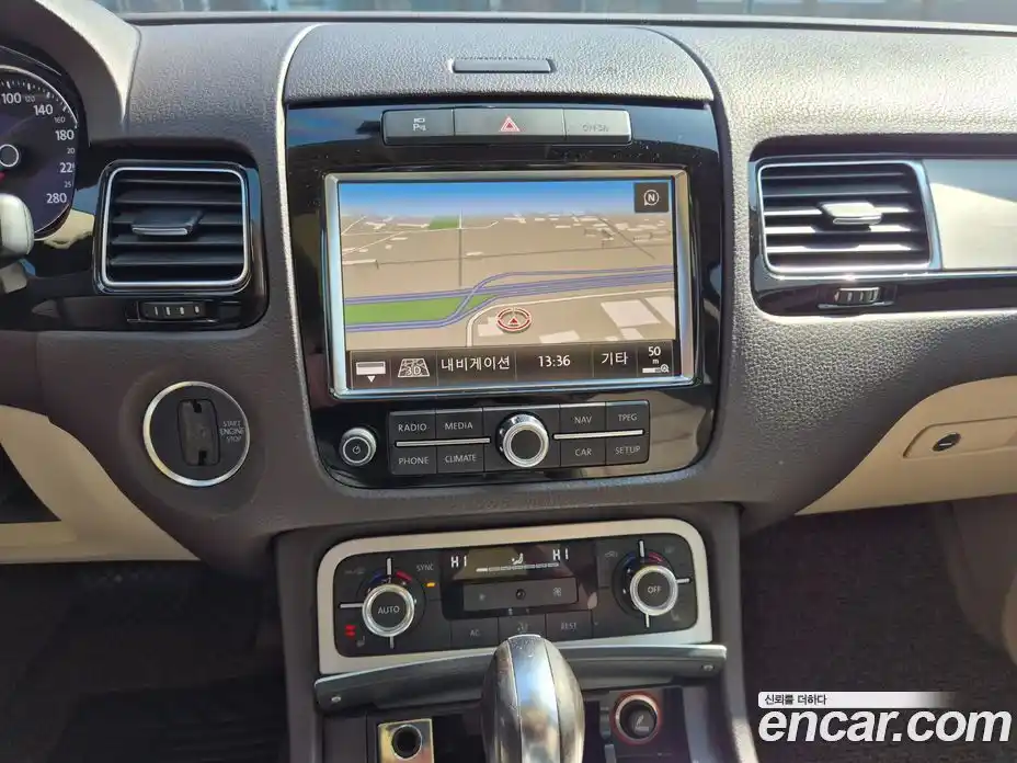 Volkswagen Touareg 2012 3.0 гидро в Москве № 1294067, фото 13