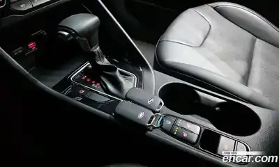 Kia Niro 2020 1.6 гидро в Москве № 132742, миниатюра 9