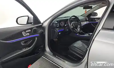 Mercedes-Benz E-Class 2019 1.9 гидро в Москве № 142739, миниатюра 10