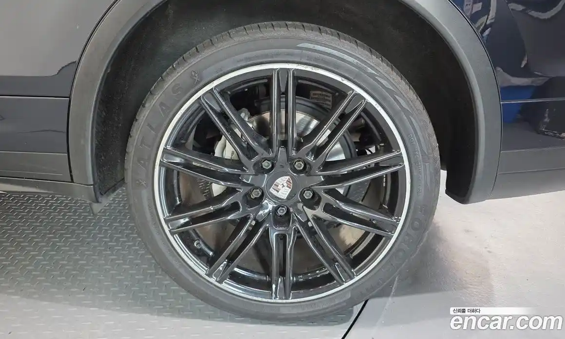 Porsche Cayenne 2015 4.1 гидро в Москве № 165674, фото 5