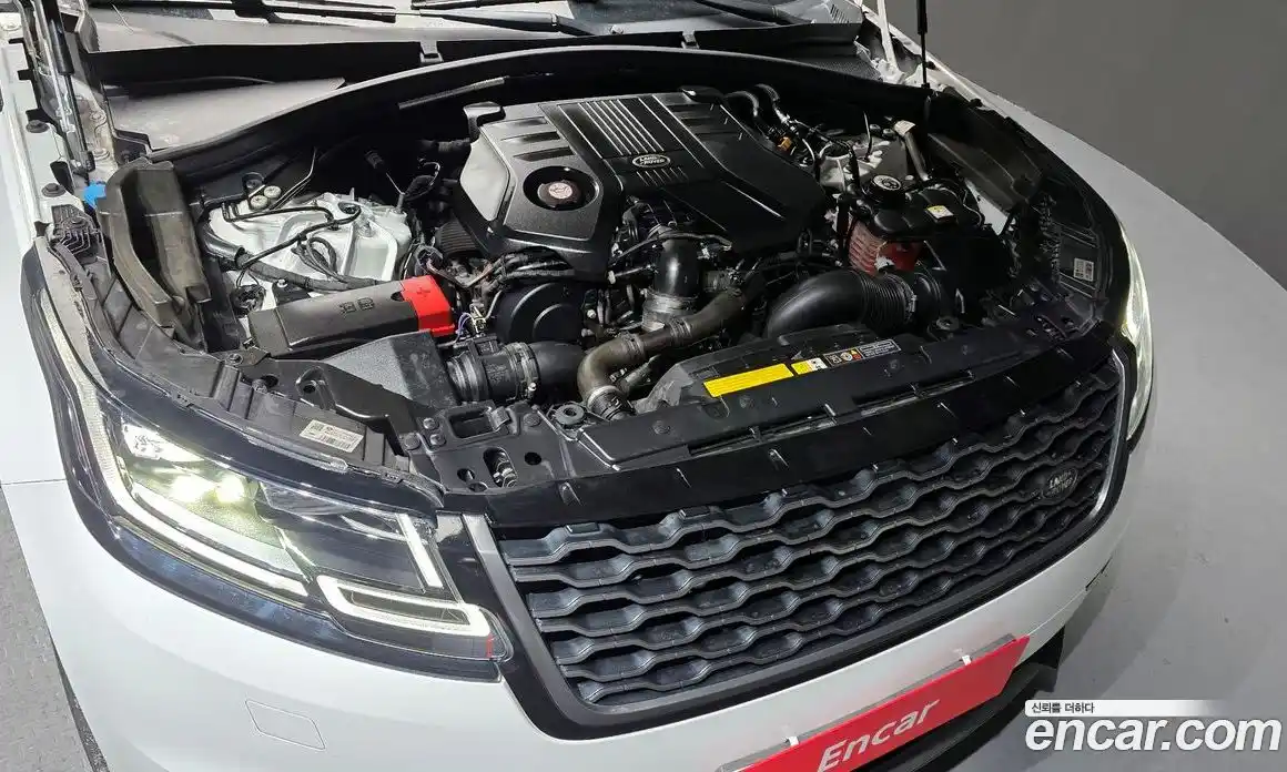 Land Rover Range-Rover Velar 2020 3.0 гидро в Москве № 166177, фото 6