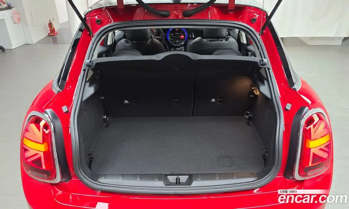 Mini Cooper 2019 1.5 гидро в Москве № 167051, фото 20
