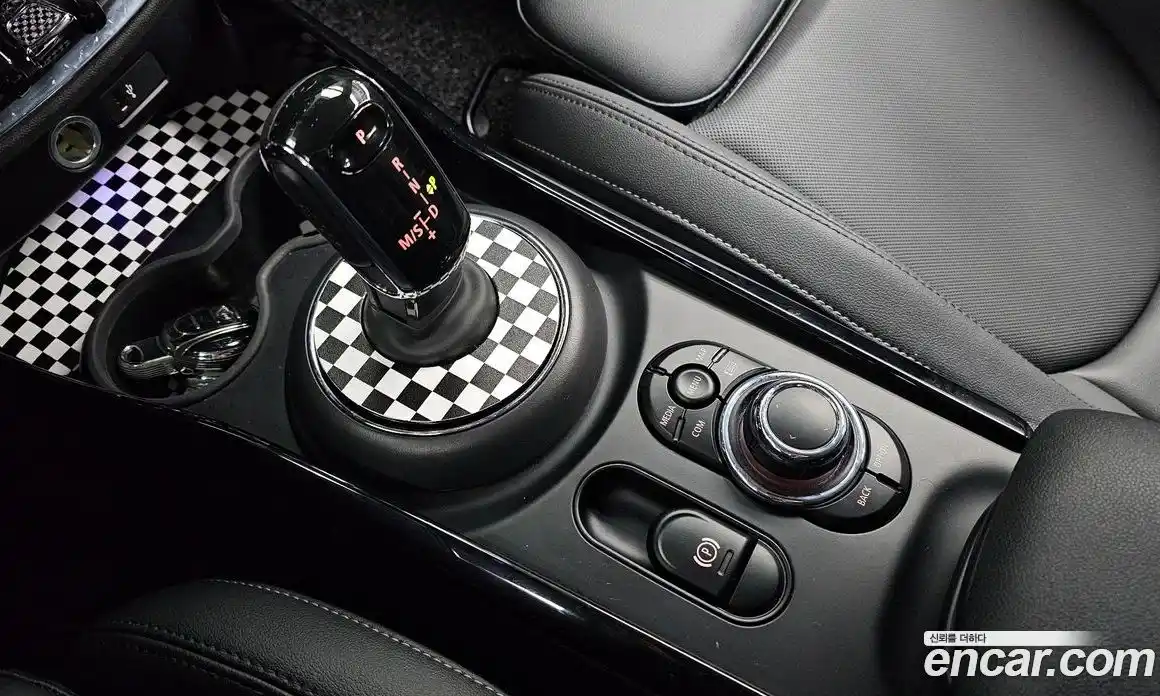 Mini Clubman 2022 1.5 гидро в Москве № 167109, фото 9