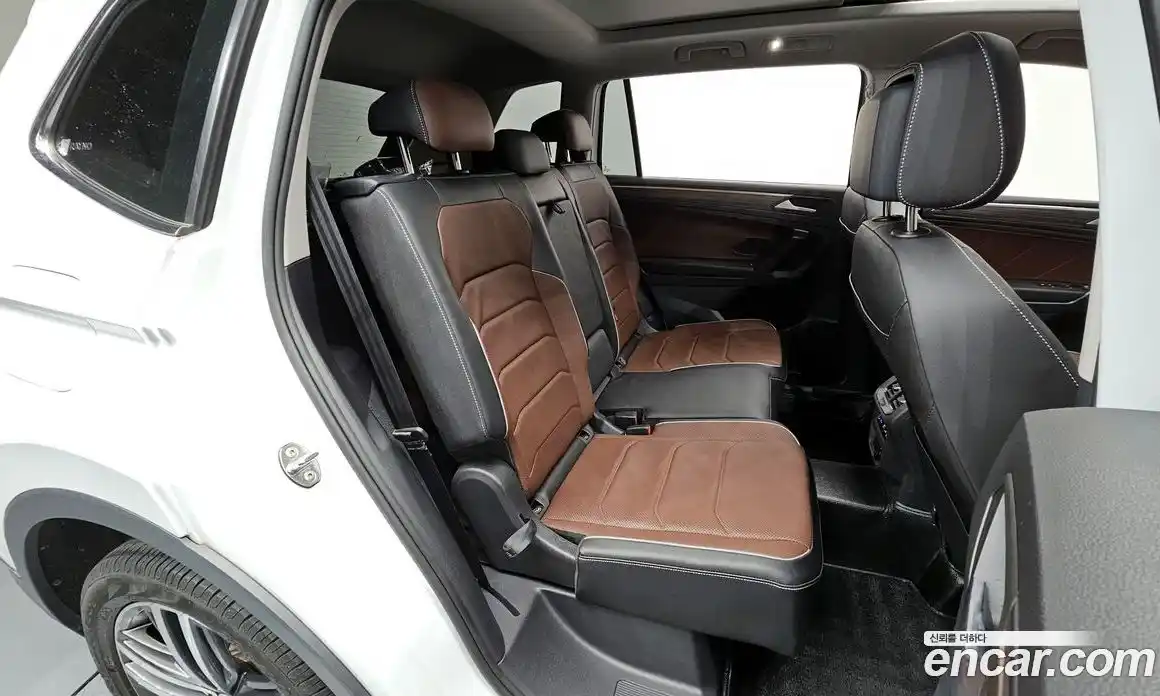 Volkswagen Tiguan 2022 2.0 гидро в Москве № 168652, фото 11