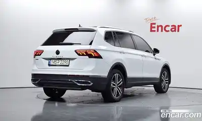 Volkswagen Tiguan 2022 2.0 гидро в Москве № 168652, миниатюра 2