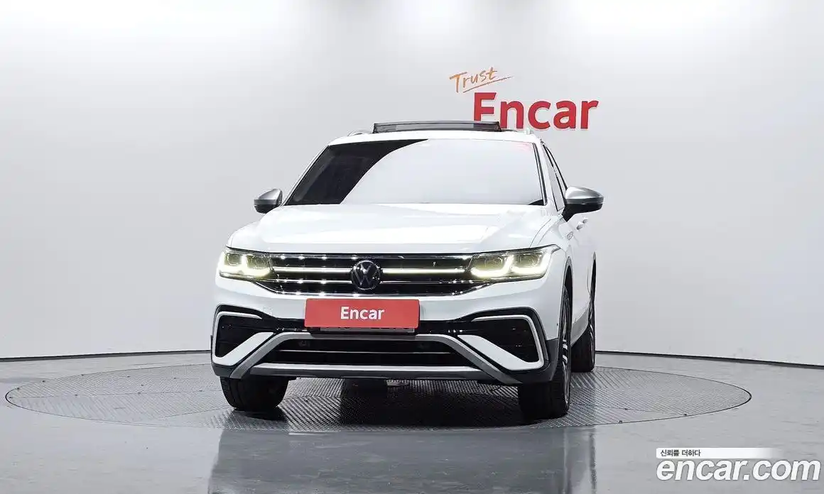 Volkswagen Tiguan 2022 2.0 гидро в Москве № 168652, фото 3