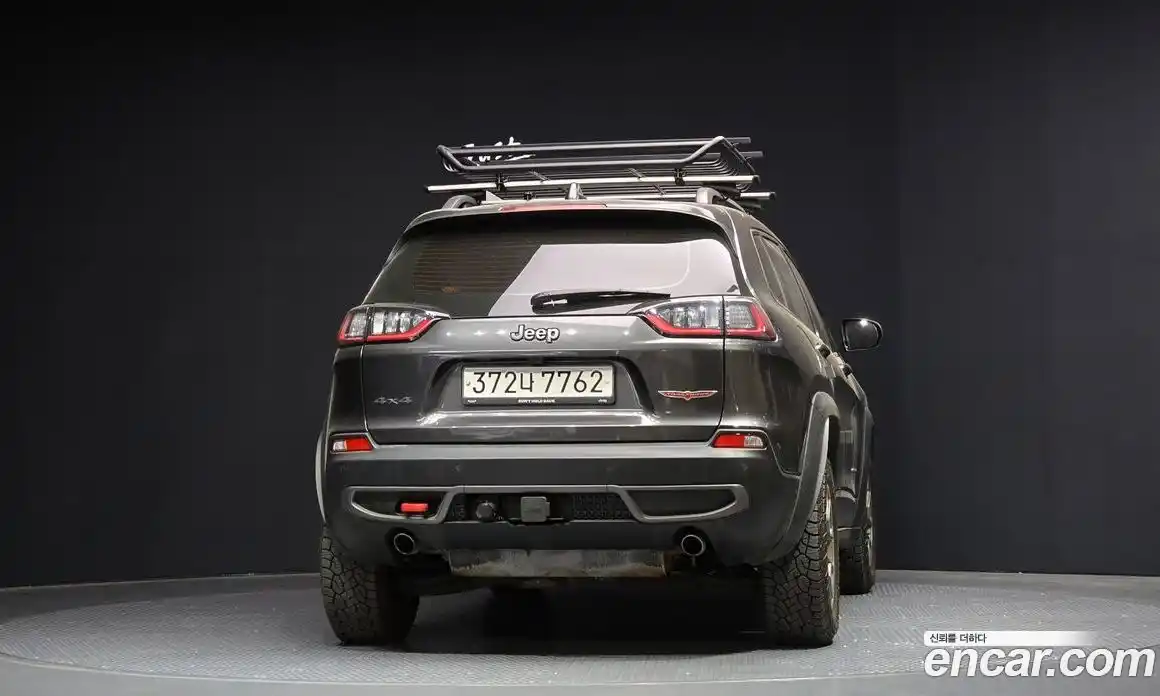 Jeep Cherokee 2020 3.2 гидро в Москве № 169553, фото 4