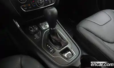 Jeep Cherokee 2020 3.2 гидро в Москве № 169553, миниатюра 9