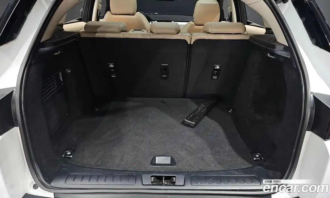 Land Rover Range-Rover Evoque 2018 2.0 гидро в Москве № 188759, фото 20