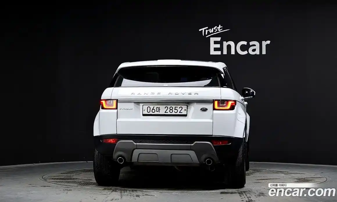 Land Rover Range-Rover Evoque 2018 2.0 гидро в Москве № 188759, фото 4