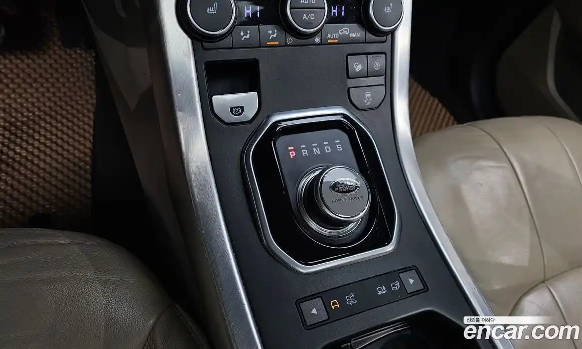 Land Rover Range-Rover Evoque 2018 2.0 гидро в Москве № 188759, фото 9