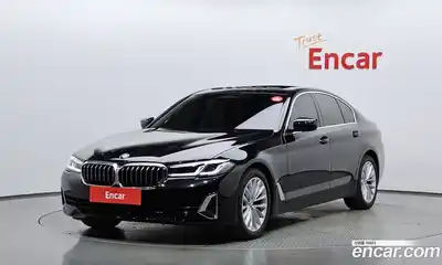BMW 5-Series, 2022