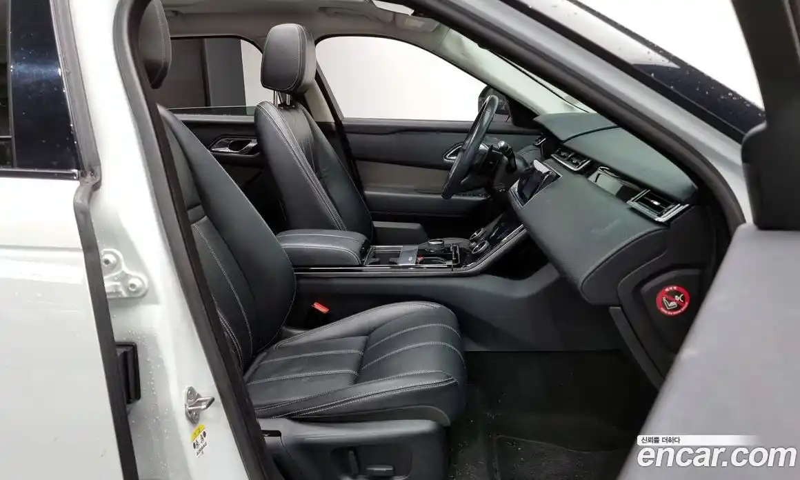 Land Rover Range-Rover Velar 2018 2.0 гидро в Москве № 213542, фото 11