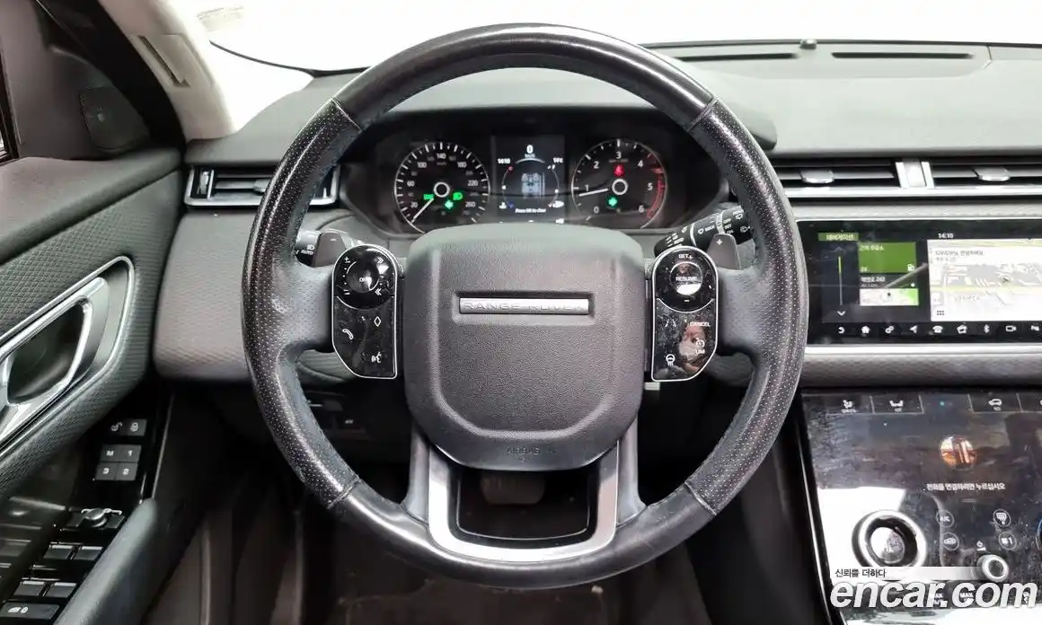 Land Rover Range-Rover Velar 2018 2.0 гидро в Москве № 213542, фото 13