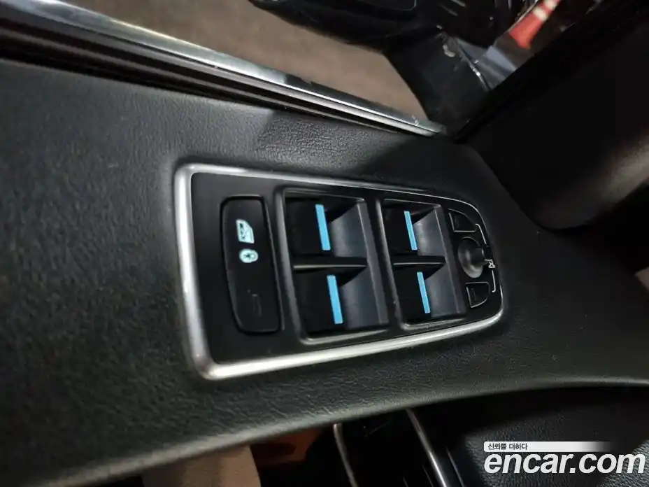 Jaguar F-Pace 2018 2.0 гидро в Москве № 305210, фото 12
