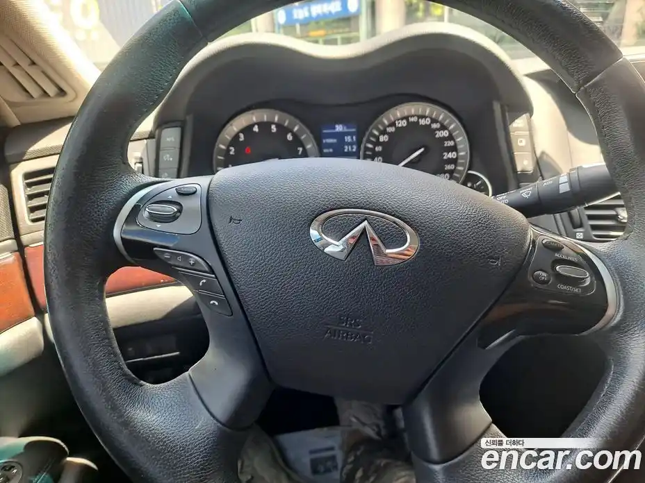Infiniti M 2011 3.7 гидро в Москве № 305594, фото 12