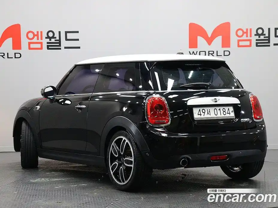 Mini Cooper 2014 1.5 гидро в Москве № 1150320, фото 4
