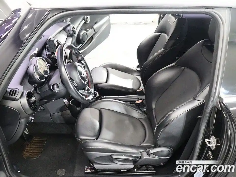 Mini Cooper 2014 1.5 гидро в Москве № 1150320, фото 7