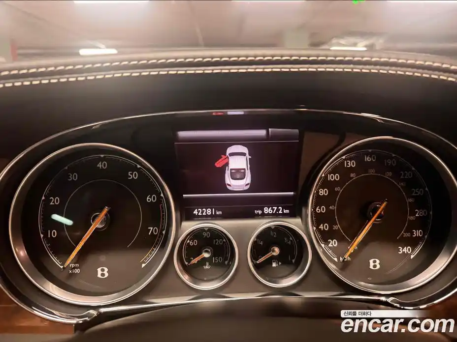 Bentley Continental 2017 4.0 гидро в Москве № 1151649, фото 5