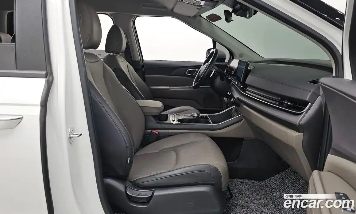 Kia Canival 2024 2.2 Автомат в Москве № 1245213, фото 10