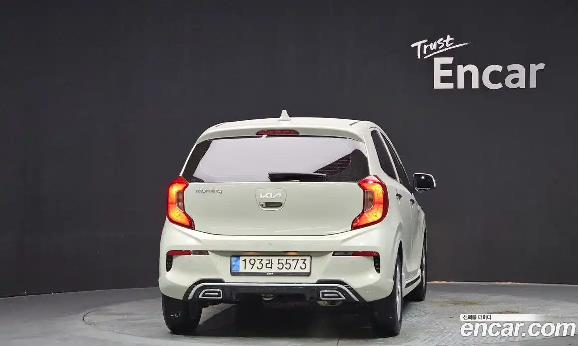 Kia Morning 2023 1.0 Автомат в Москве № 1245241, фото 4