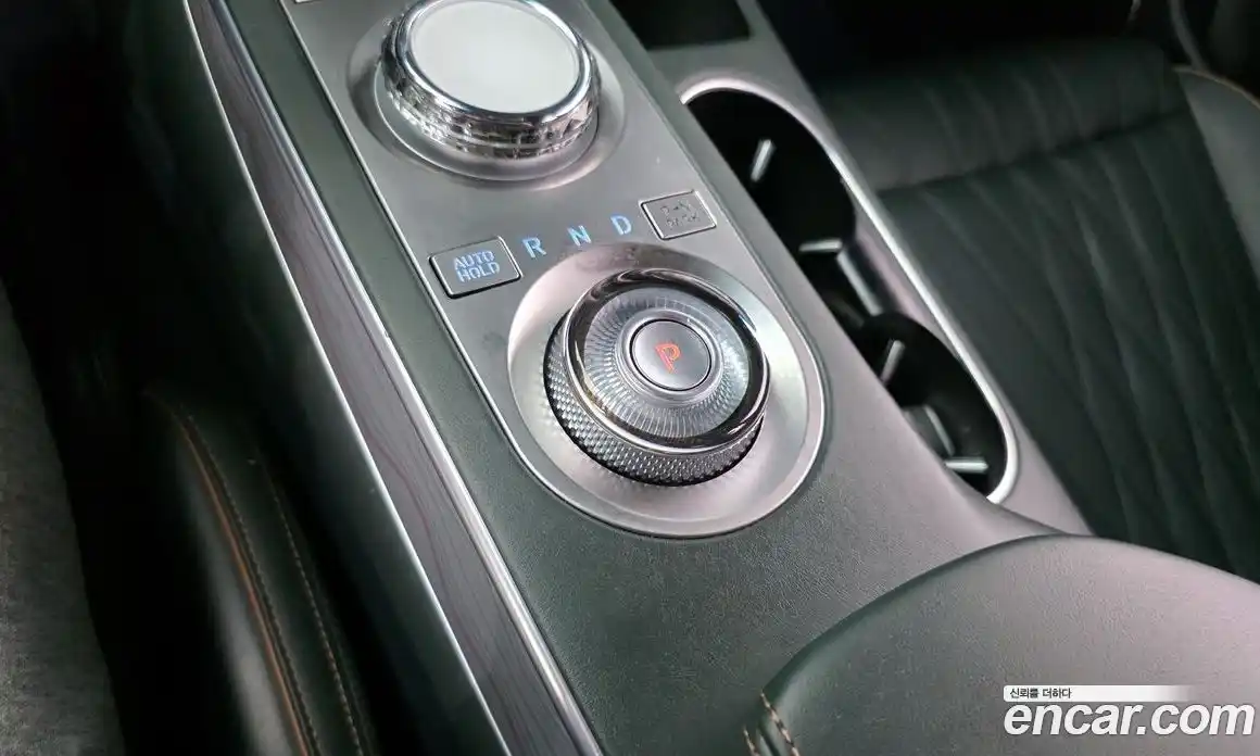 Genesis GV70 2022 2.5 гидро в Москве № 1245495, фото 9