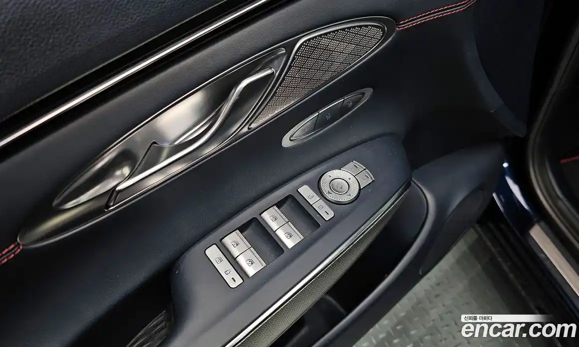 Genesis GV70 2021 3.5 Автомат в Москве № 1245502, фото 17