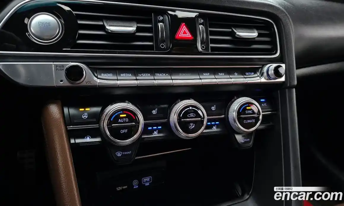 Genesis G70 2019 2.0 Автомат в Москве № 1245555, фото 15