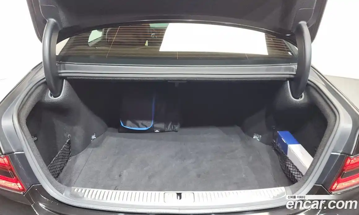 Genesis G90 2019 5.0 Автомат в Москве № 1245600, фото 19