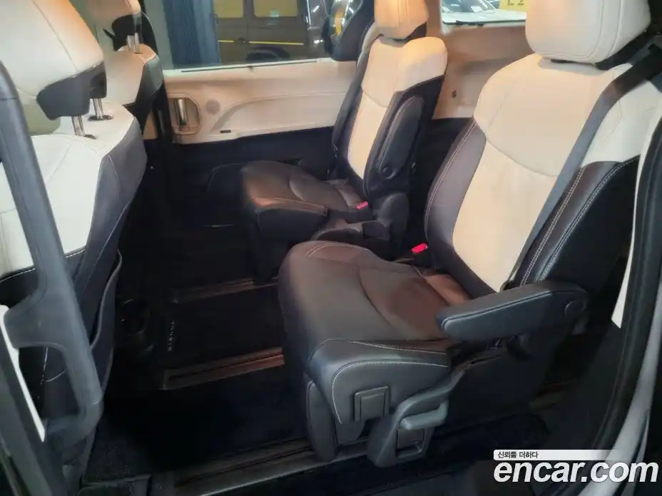 Toyota Sienna 2025 2.5 гидро в Москве № 1245873, фото 8