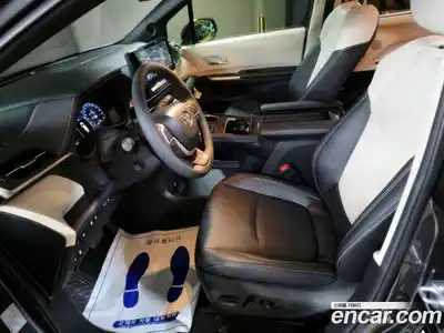 Toyota Sienna 2025 2.5 гидро в Москве № 1245873, миниатюра 9