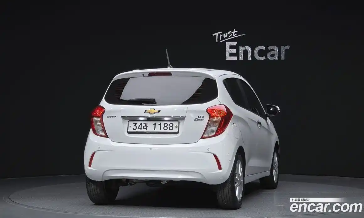 Chevrolet Spark 2018 1.0 гидро в Москве, фото 4
