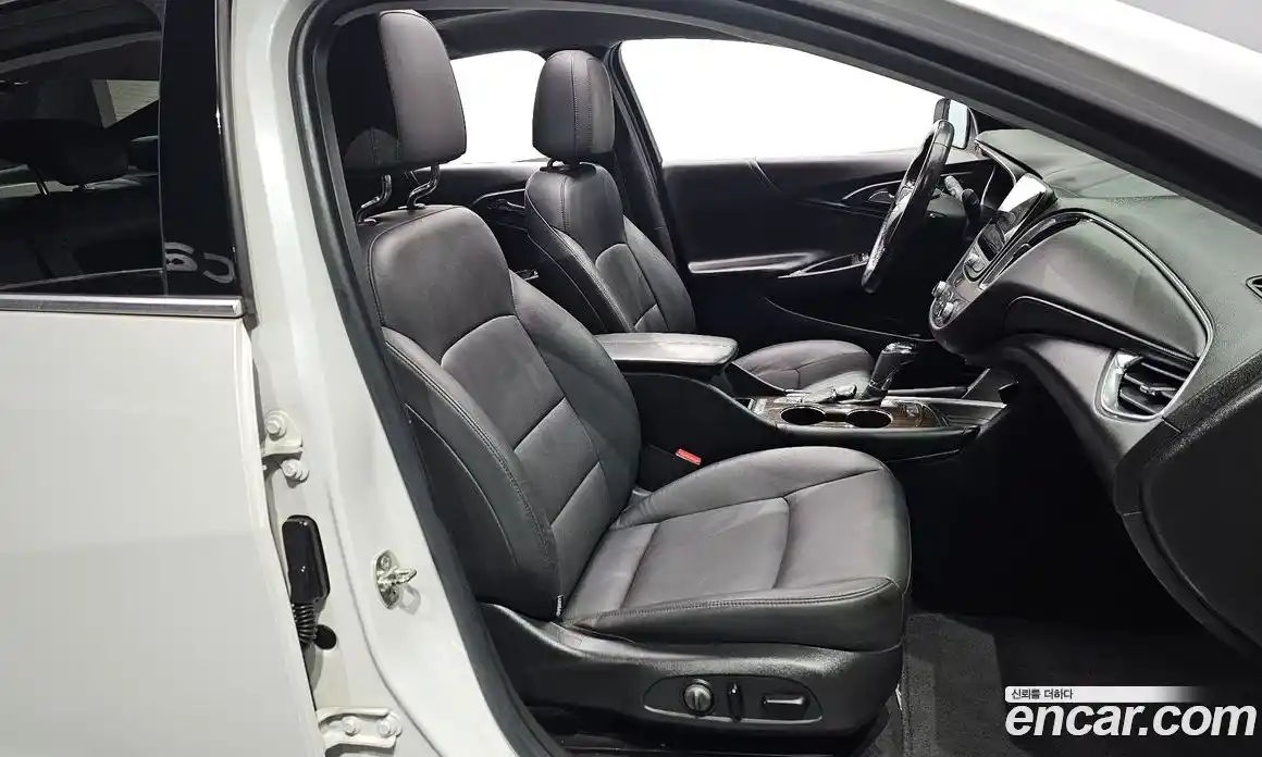 Chevrolet Malibu 2017 2.0 Автомат в Москве № 1246883, фото 10