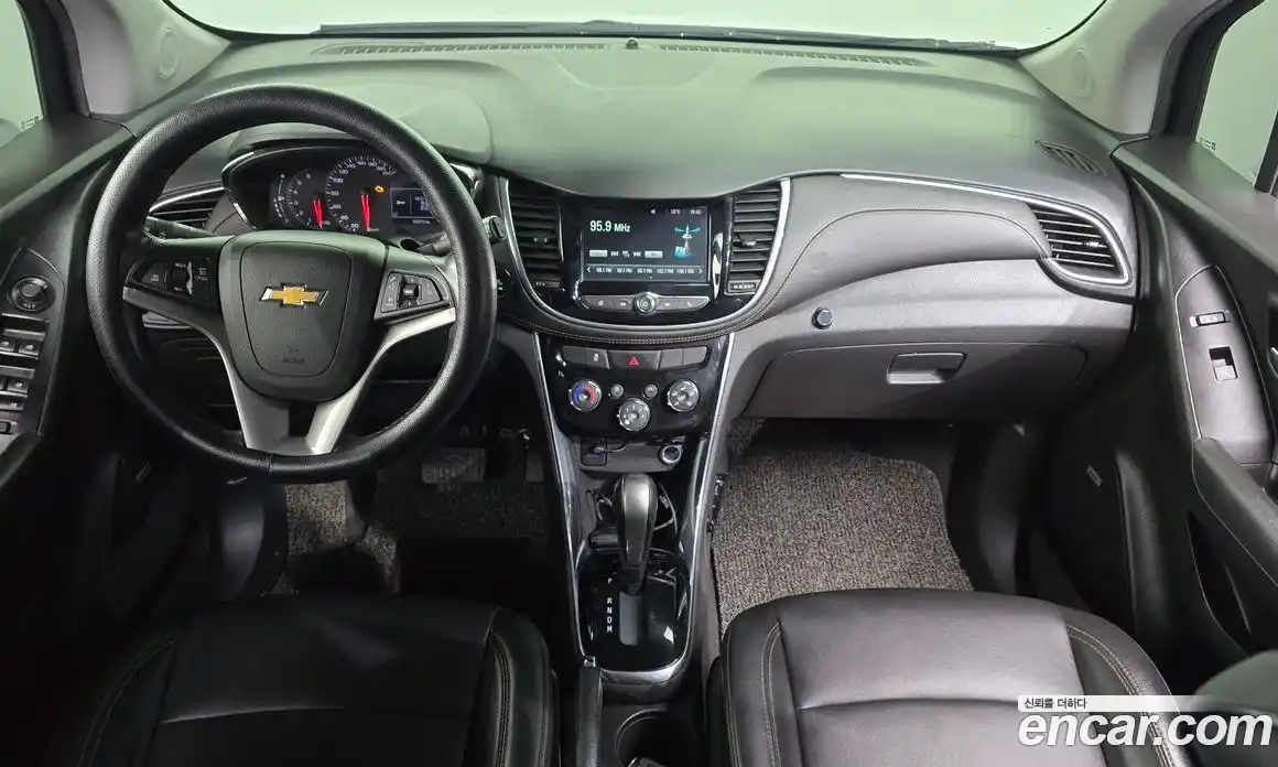 Chevrolet Trax 2018 1.6 гидро в Москве № 1247175, фото 7